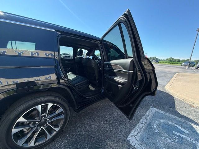 2023 Jeep Grand Cherokee L Overland