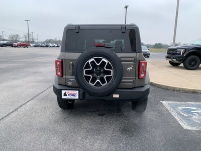 2025 Ford Bronco Outer Banks