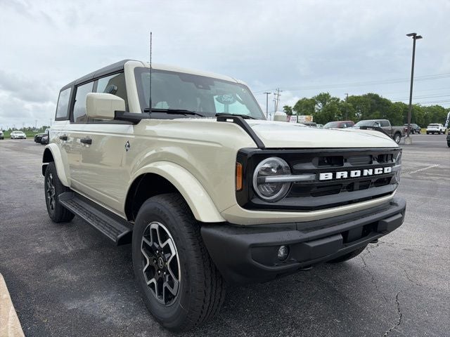 2026 Ford Bronco Outer Banks INTRANSIT