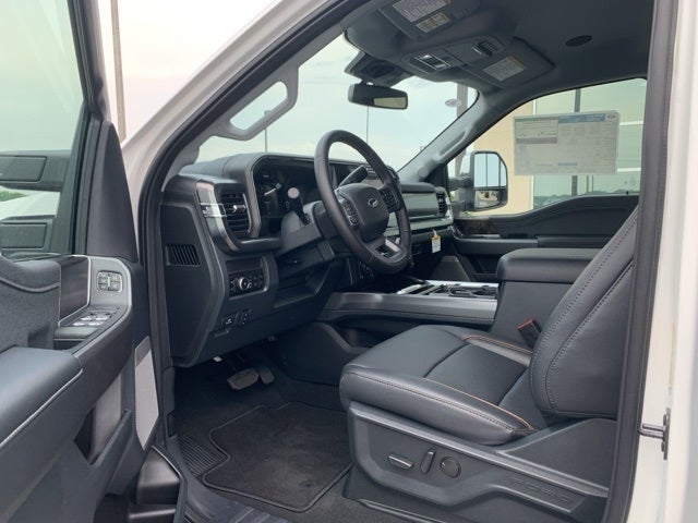 2025 Ford F-350SD Lariat