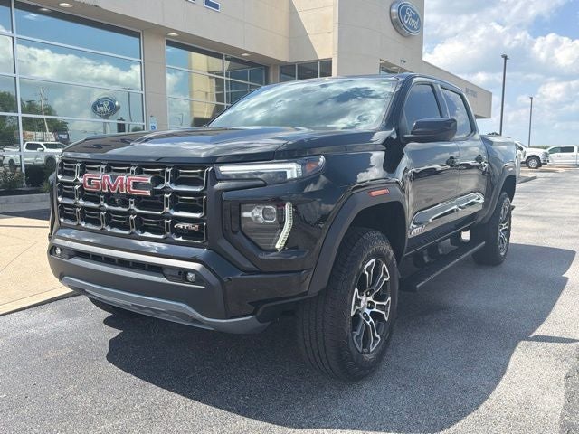 2023 GMC Canyon 4WD AT4 Crew Cab Short Box's photo