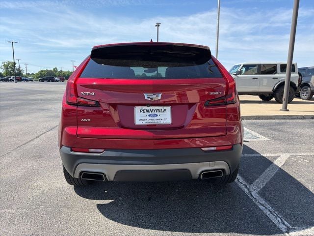 2023 Cadillac XT4 Premium Luxury