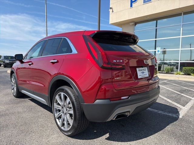 2023 Cadillac XT4 Premium Luxury
