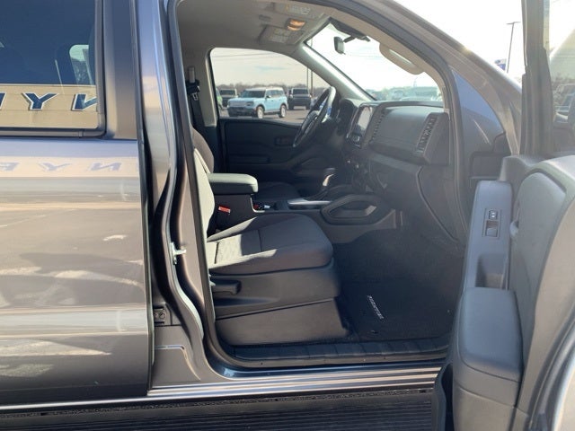 2022 Nissan Frontier S