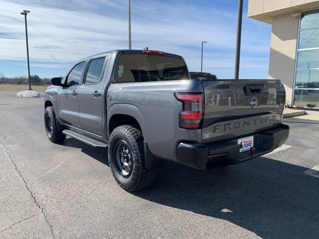 2022 Nissan Frontier S