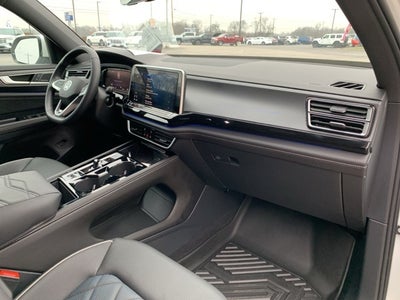 2025 Volkswagen Atlas Cross Sport 2.0T SEL Premium R-Line