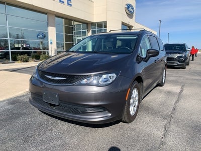 2021 Chrysler Voyager LXI