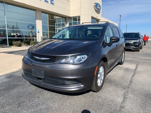 2021 Chrysler Voyager LXI