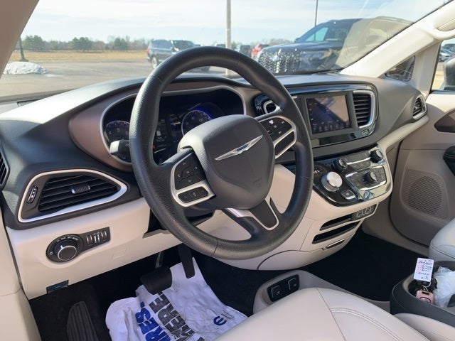 2021 Chrysler Voyager LXI