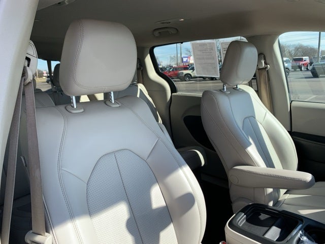 2021 Chrysler Voyager LXI