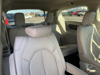 2021 Chrysler Voyager LXI