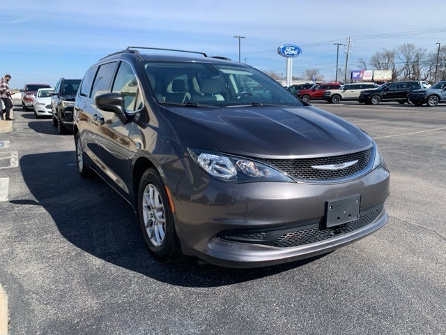 2021 Chrysler Voyager LXI