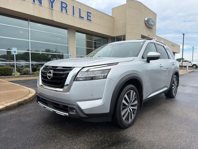 2022 Nissan Pathfinder Platinum