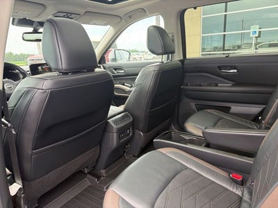 2022 Nissan Pathfinder Platinum