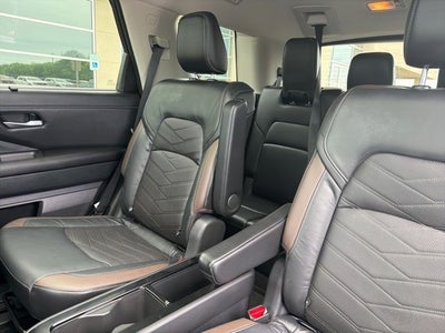 2022 Nissan Pathfinder Platinum