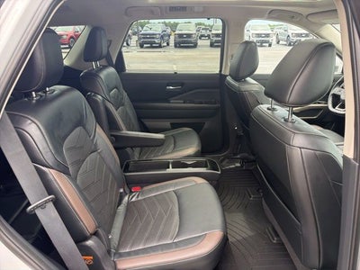2022 Nissan Pathfinder Platinum