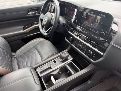 2022 Nissan Pathfinder Platinum