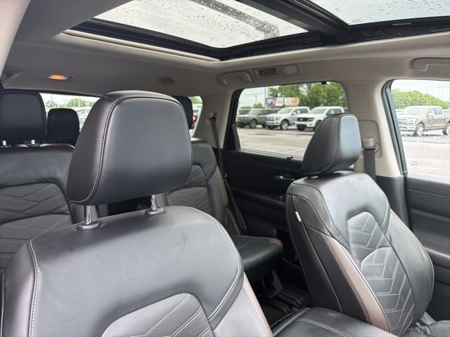 2022 Nissan Pathfinder Platinum
