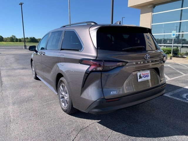 2023 Toyota Sienna XLE