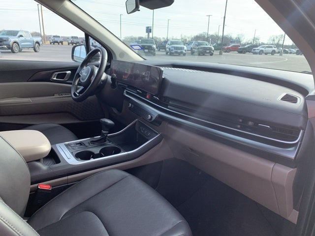 2025 Kia Carnival LXS