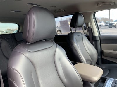 2025 Kia Carnival LXS