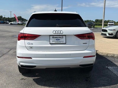 2020 Audi Q3 Premium quattro
