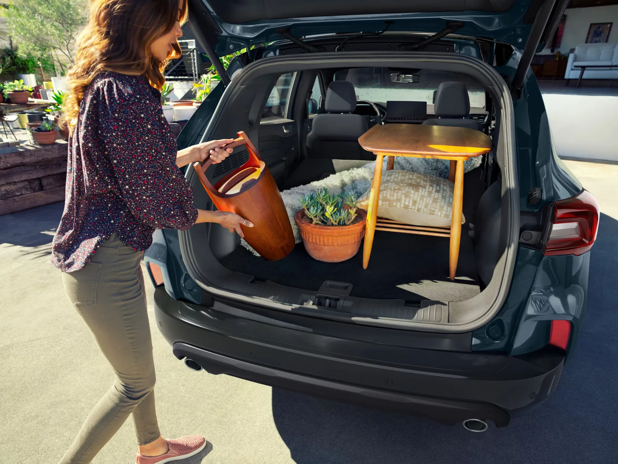 2026 Escape -- Rear Storage